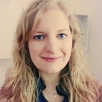 Ricarda Kuhn的照片