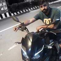 Honey Sahajpal的照片