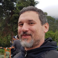 Javier Santos的照片