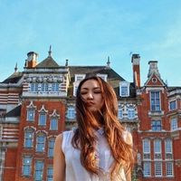 Kristina Khan的照片