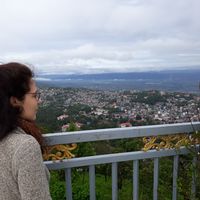 Marine Le Net的照片