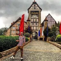 Fotos de Yas Bn Saadh