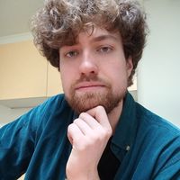 Andrii Leonov的照片