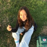 Gupse Özer的照片