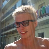 Axel Brzostowski的照片