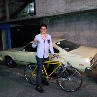 Marco Guzman的照片