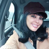 Nazanin Mozafari的照片