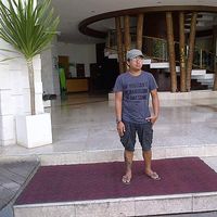 Фотографии пользователя Lucky Sumartum