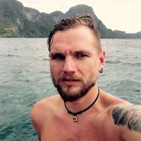 Vasil Shmukouski的照片