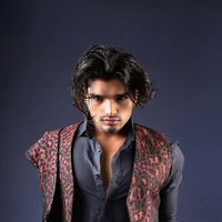 Danish Khan的照片