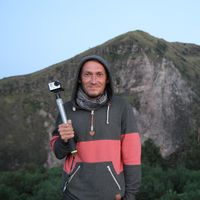 Vladimir Dolmatov的照片