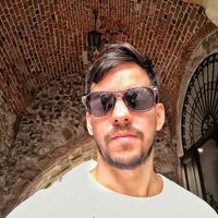 Luis López的照片