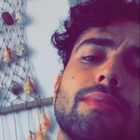 Deniz Kahraman的照片