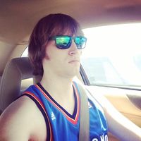 Zach Skogen的照片