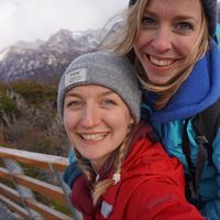 Georgie Martin and Farrah Stephenson的照片