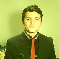 Alexander Antaya的照片