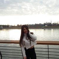 Beatrice Raduca的照片