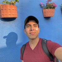 Alejandro Lugo的照片