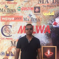 Fotos de Dinesh  Chanaka