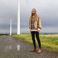 MARINA BOLOBON's Photo