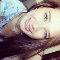 Alana Blömker的照片