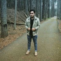 Sabastian Sengsouriya's Photo