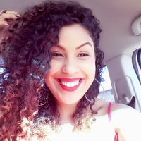 Taciane Oliveira的照片