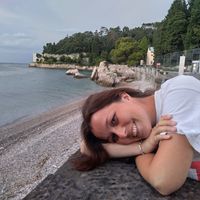 Miriam Babalova的照片