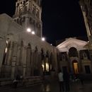 Walk And Coffee Around split 's picture