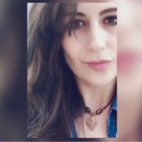 Stephanie and Valerie  Ortiz的照片