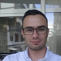 Denis Najtellari的照片