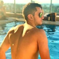 Angel Fretes的照片