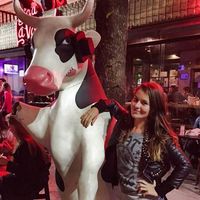 Laura McQuillan的照片