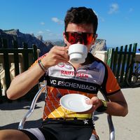 Andri Mächler的照片