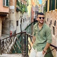 Saaud Bin  Mushtaq的照片