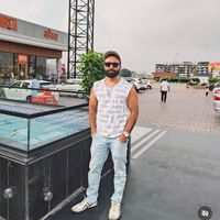 Mourya Raul的照片