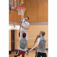 Nathaniel Musters的照片