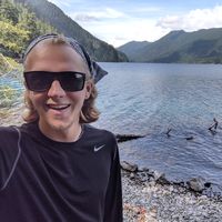 Gavin Lewis的照片