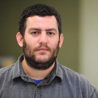 Asaf Bartov的照片