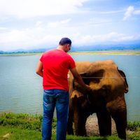 Rishaard Den's Photo