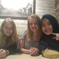 Novia Astuti的照片