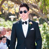 Brian L.  Tan -BLT-的照片