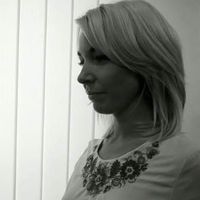 Ivanka Chmelyk's Photo