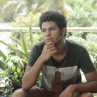 hugo thierry的照片