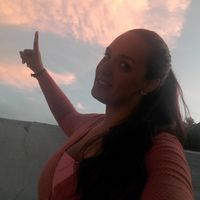 Laura Arenas的照片