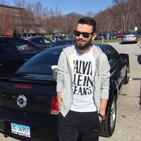 Enes Üzülmez的照片