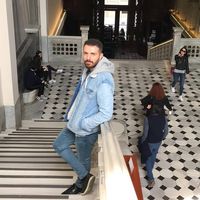 Ömer Dinler的照片