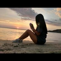 vanessa  Bolaño's Photo