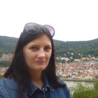 Julia Kniga的照片