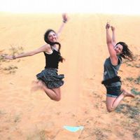 Charlotte Burns的照片